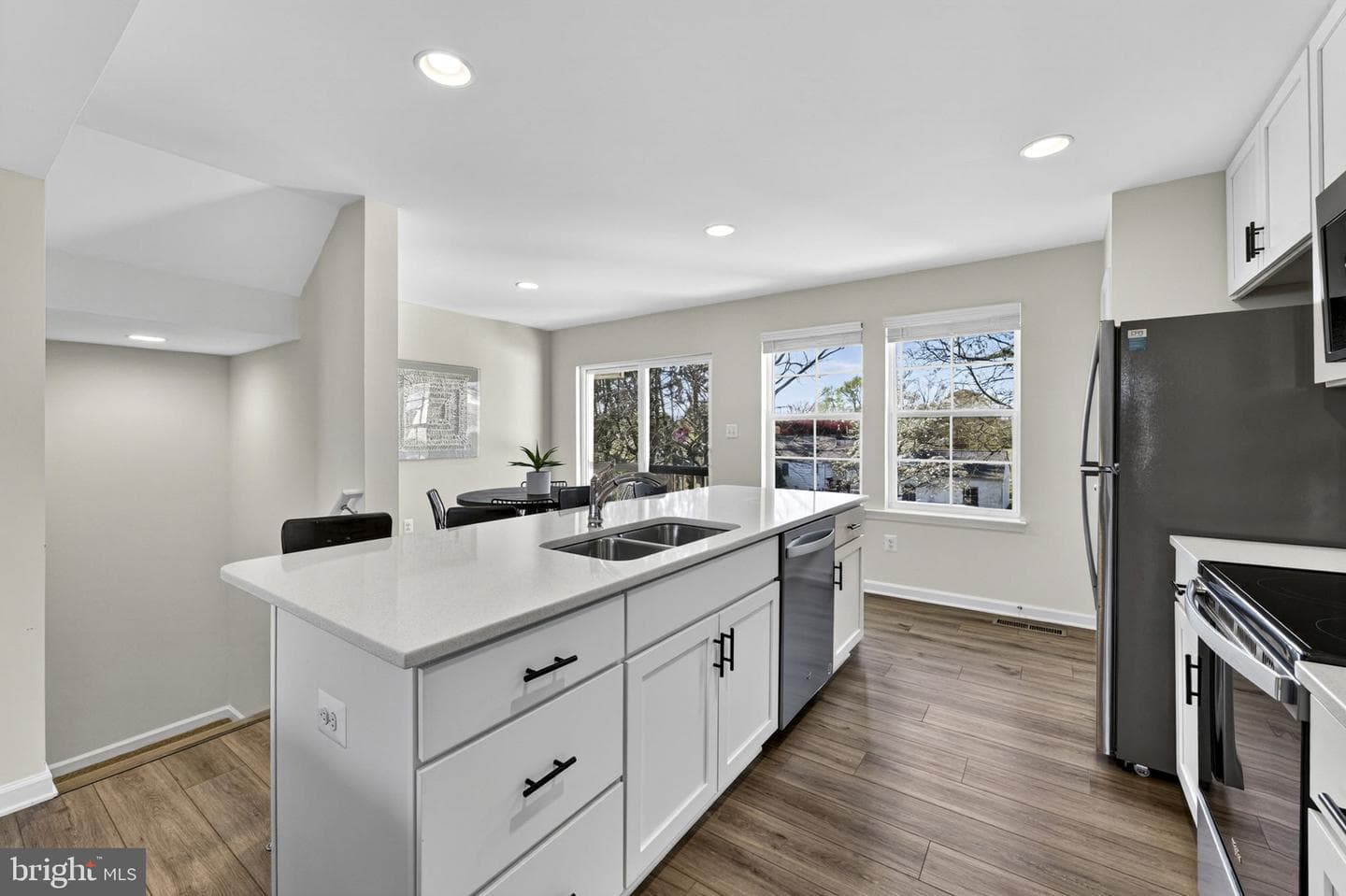 192 Tate Manor Drive photo 4