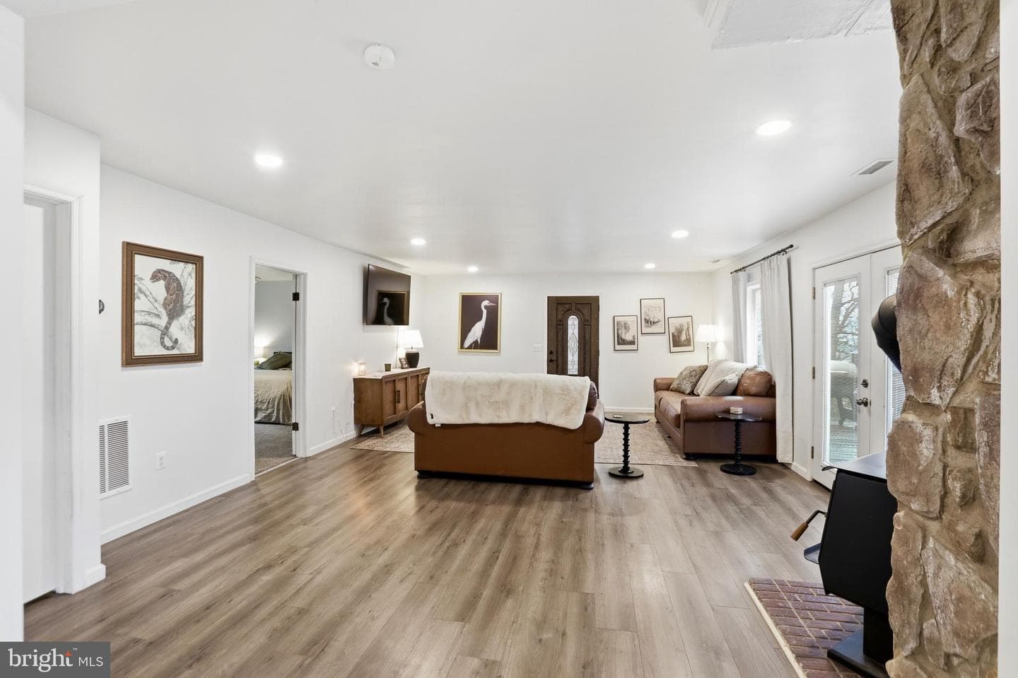 842 Valley View Road photo 6