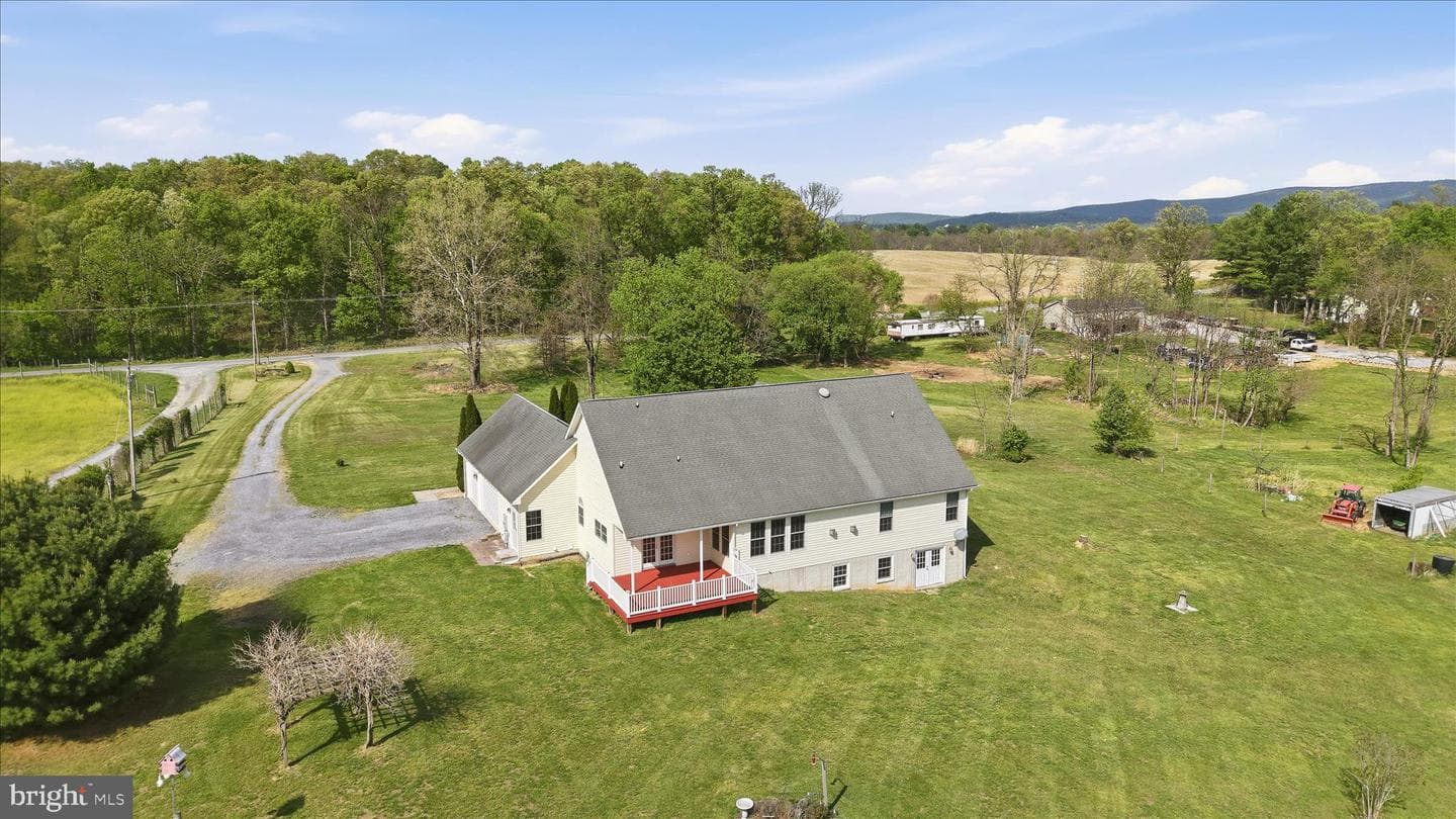 1792 Myerstown Road photo 80