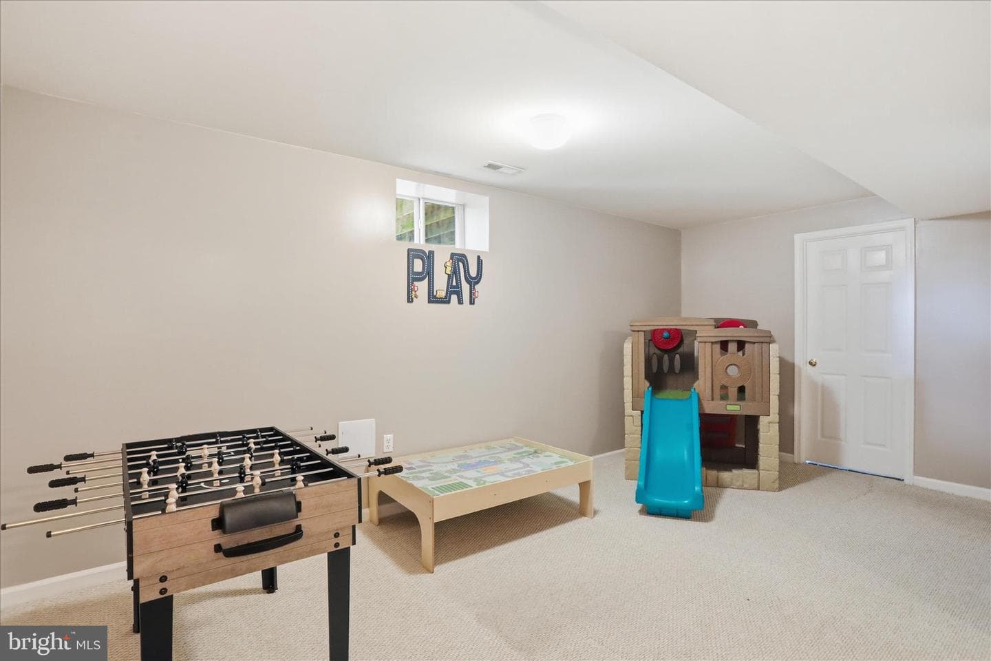 244 Kimberwicke Drive N photo 33