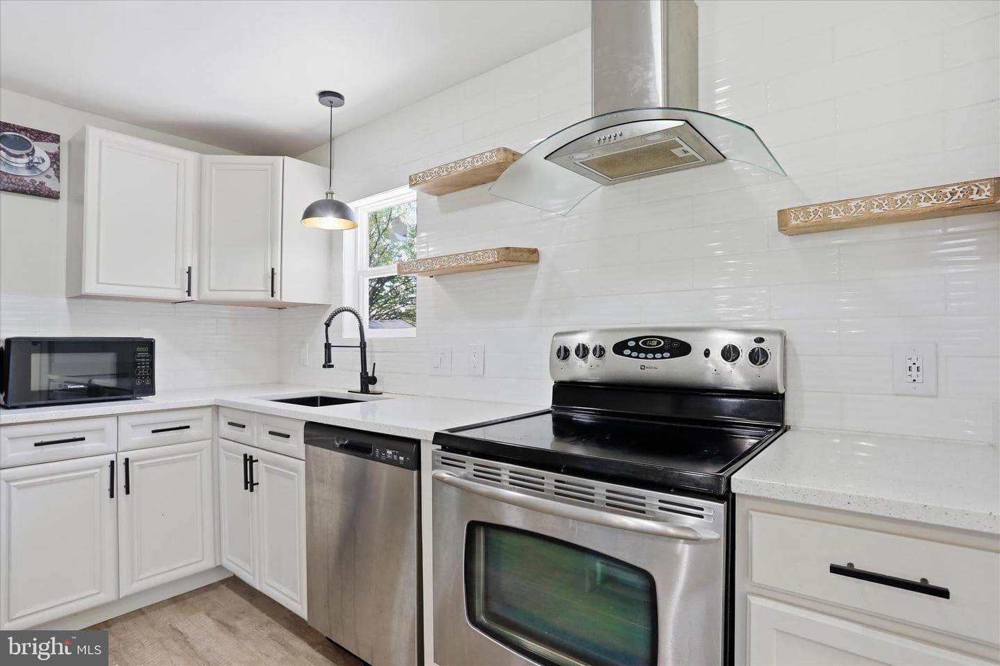 48 Anvil Road photo 7