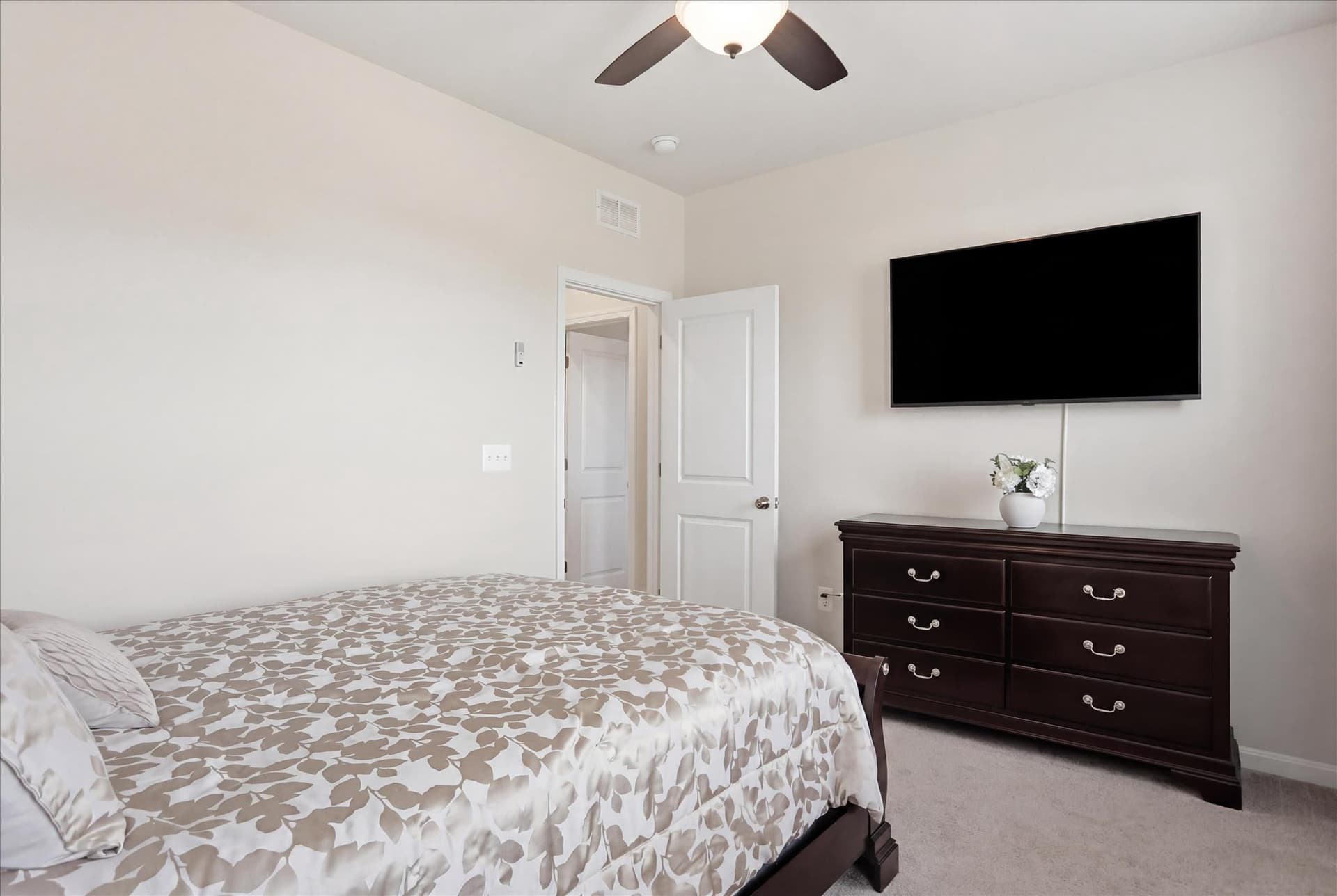 37 Feldberg Drive photo 19