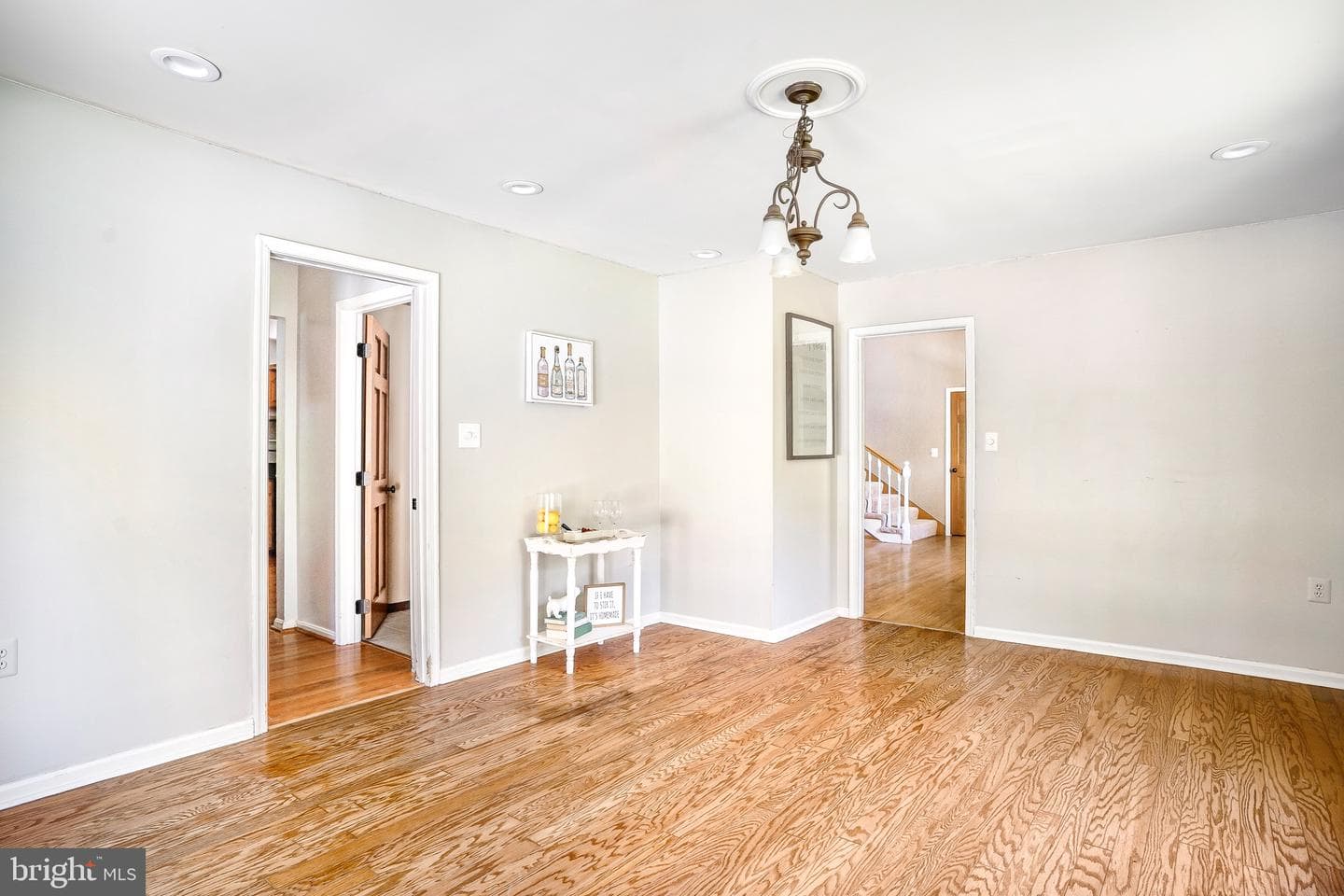 127 Cool Glen Circle photo 10