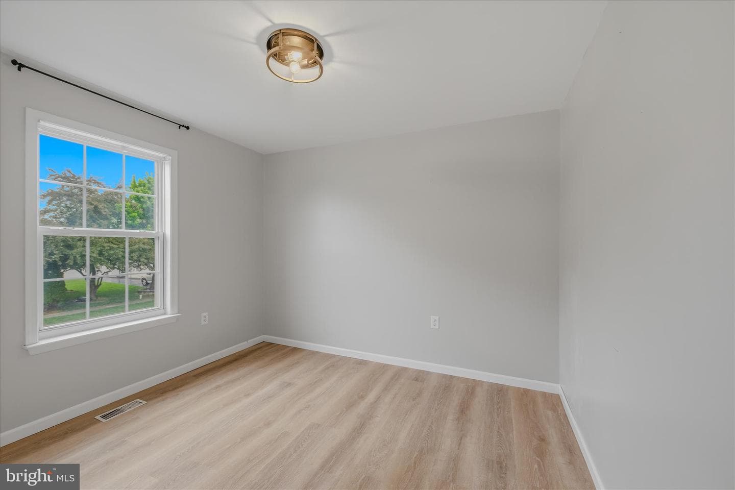 131 Northwinds Drive photo 27