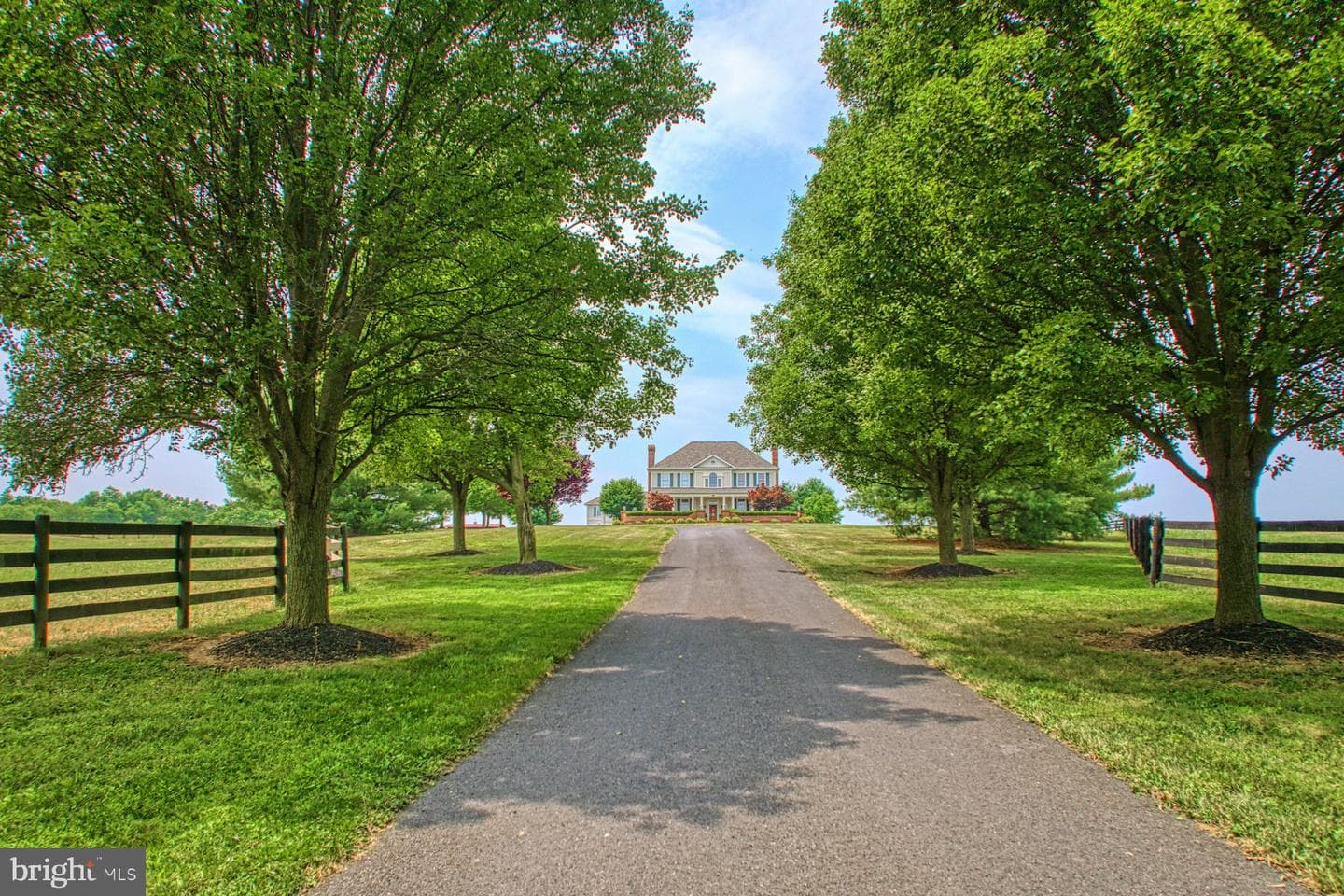 899 Earle Road photo 3