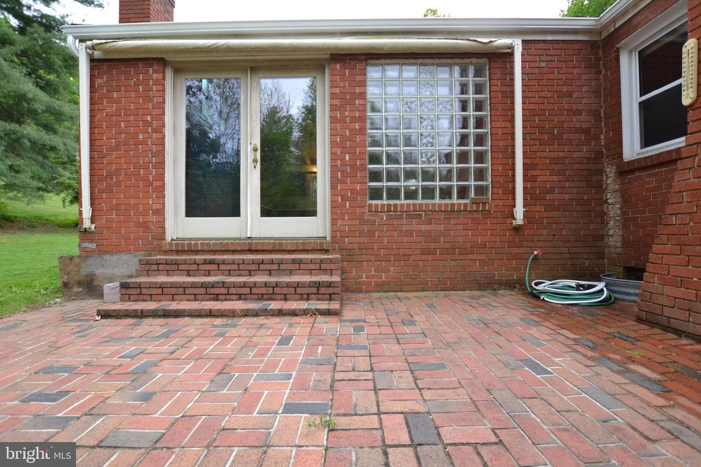 930 Chestnut Hill Road photo 4