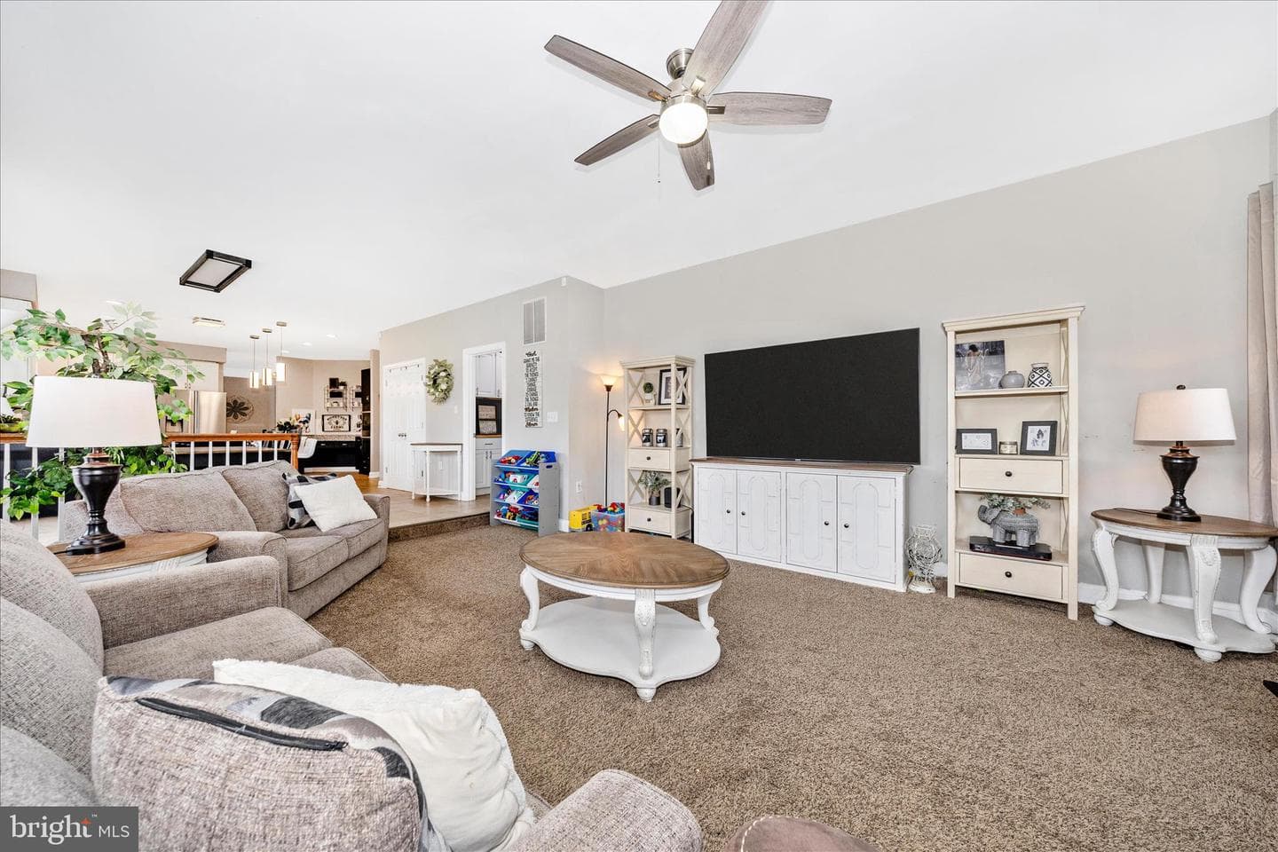 40 Sweet Shade Court photo 18