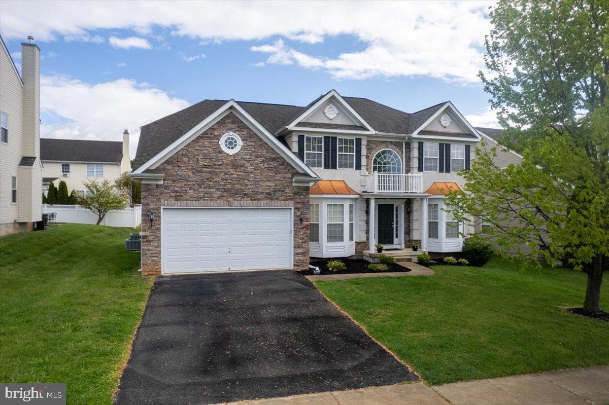 27 Sparkling Brook Road photo 2