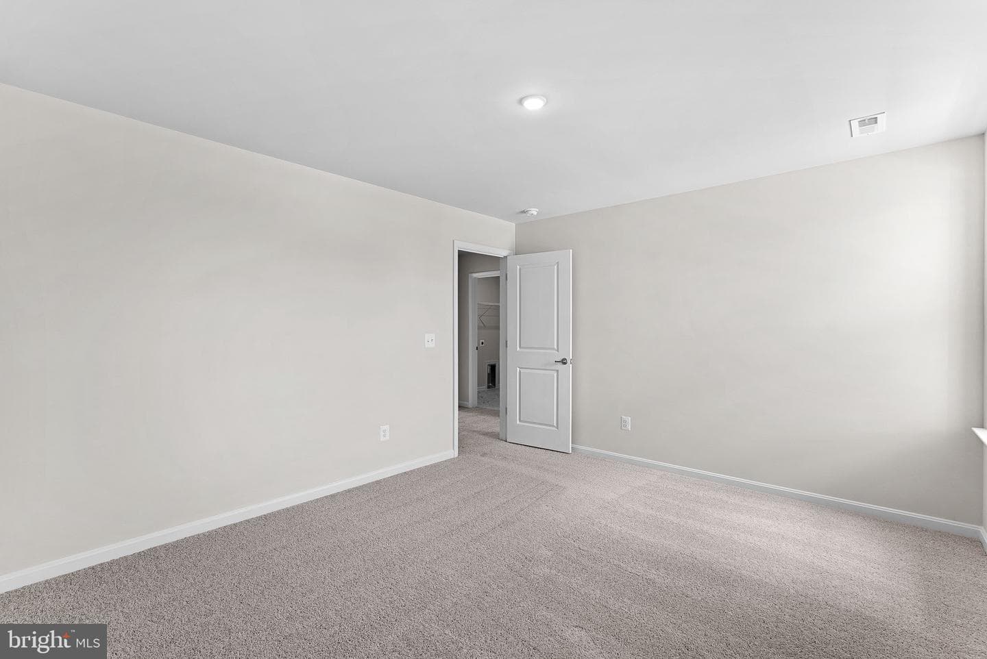 8 Freeman Street photo 48