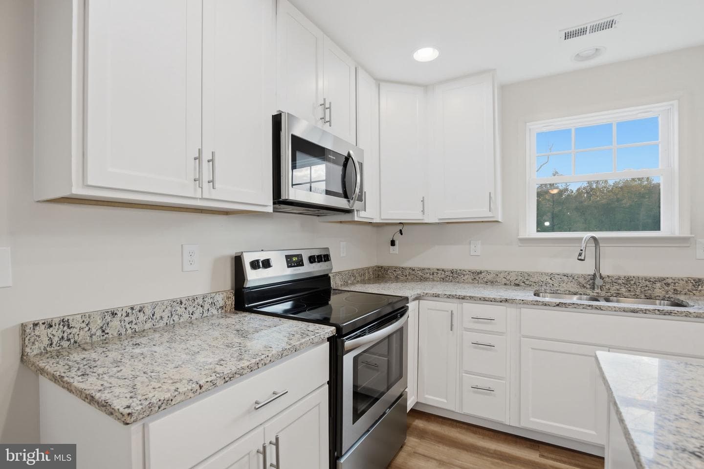 133 Mountain View Drive photo 4