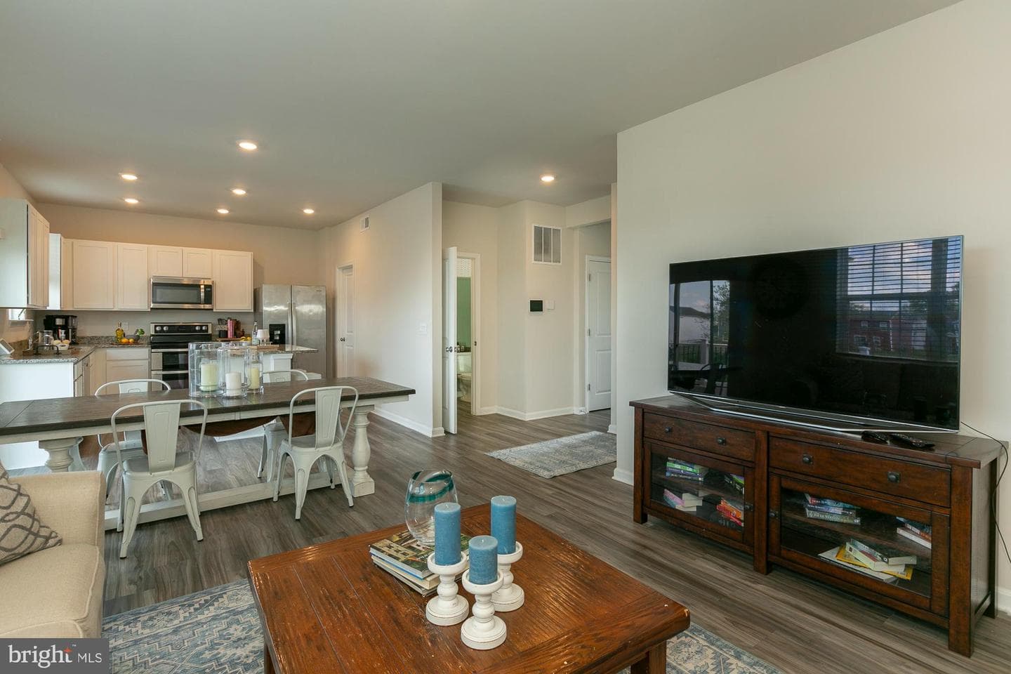 354 Gumspring Drive photo 11