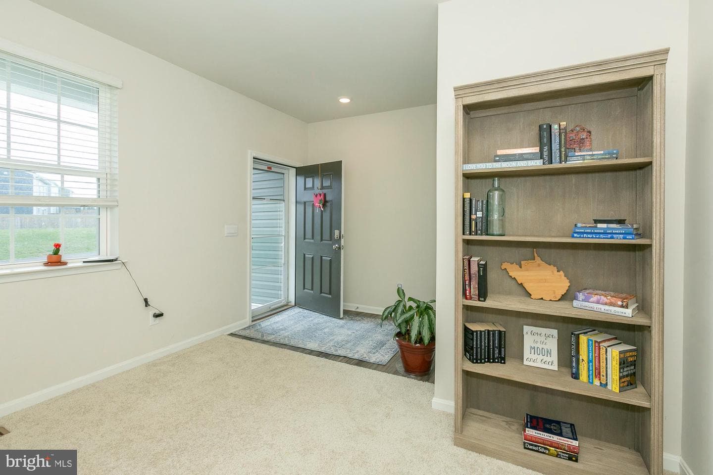 354 Gumspring Drive photo 17