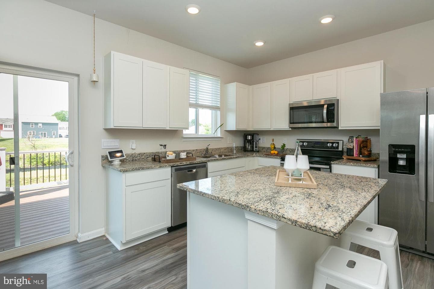 354 Gumspring Drive photo 4