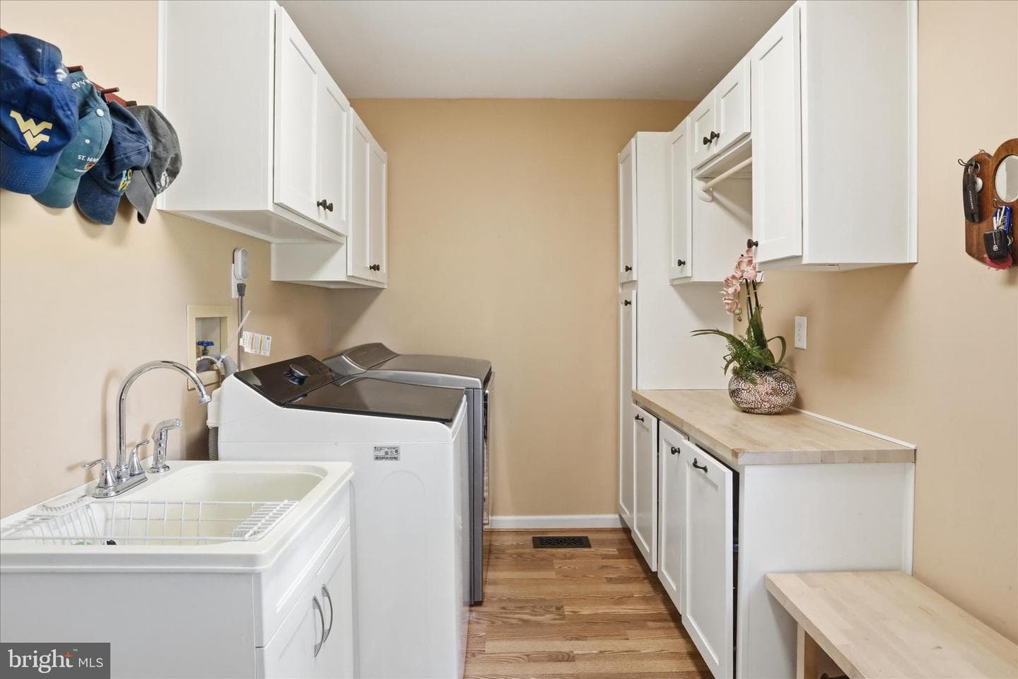 44 Belmont Court photo 32