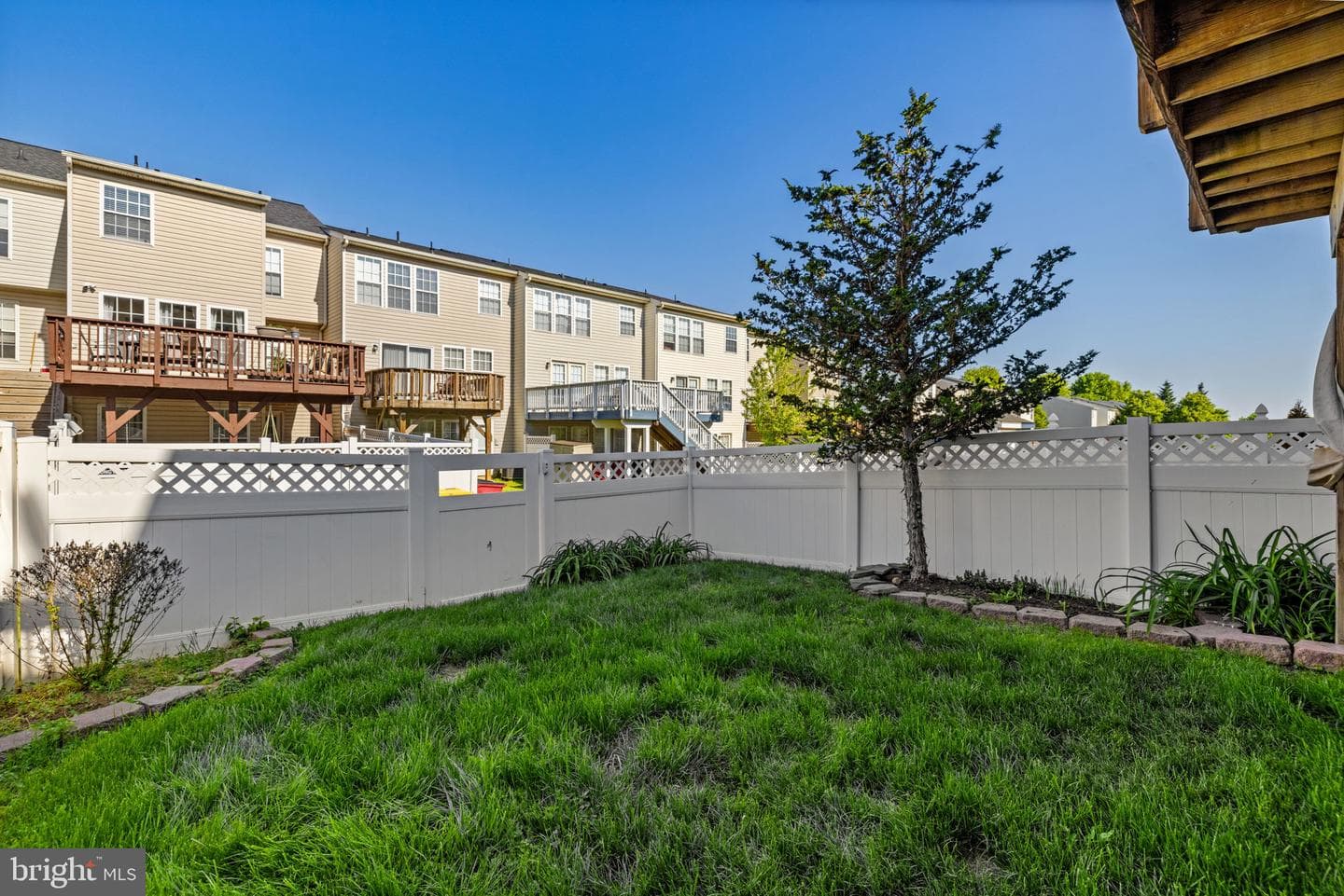 1229 Mare Street photo 68