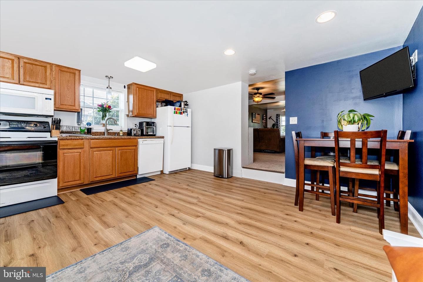 105 Preston photo 14