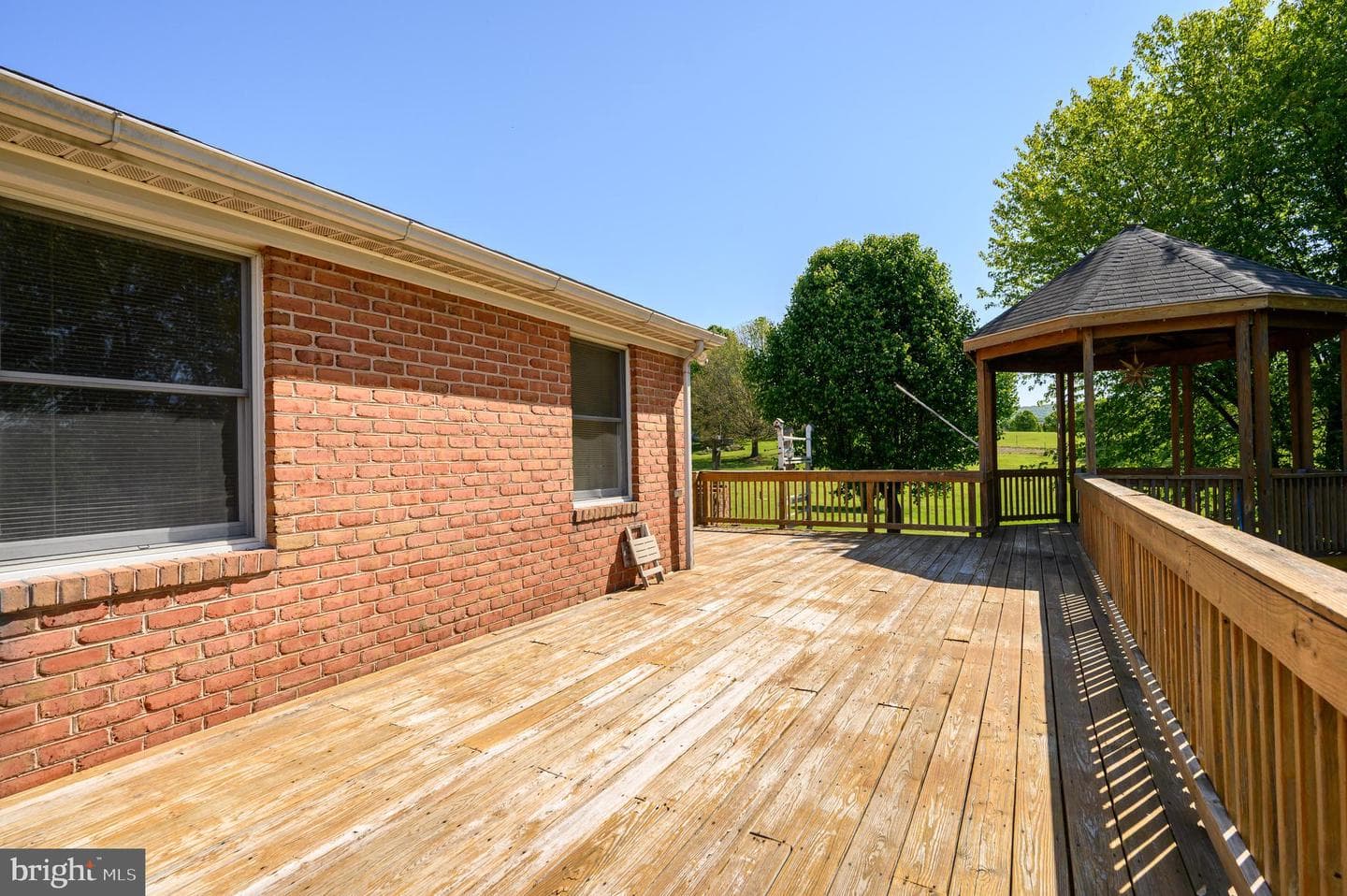 63 Brentwood Court photo 24
