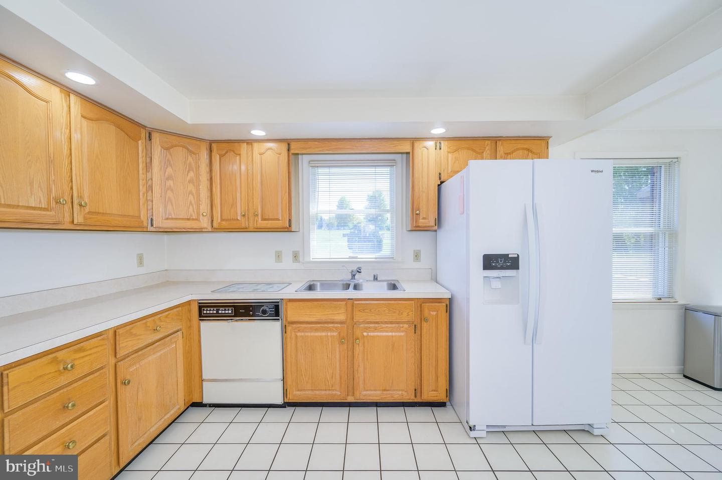 63 Brentwood Court photo 26