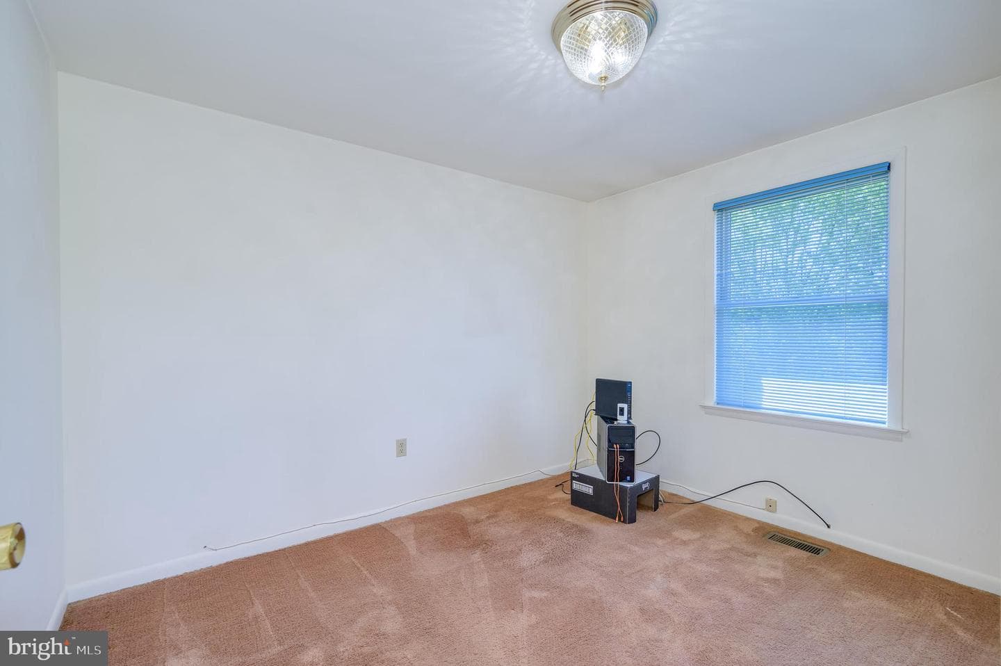 63 Brentwood Court photo 47