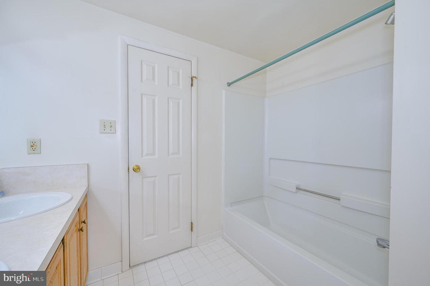 63 Brentwood Court photo 49