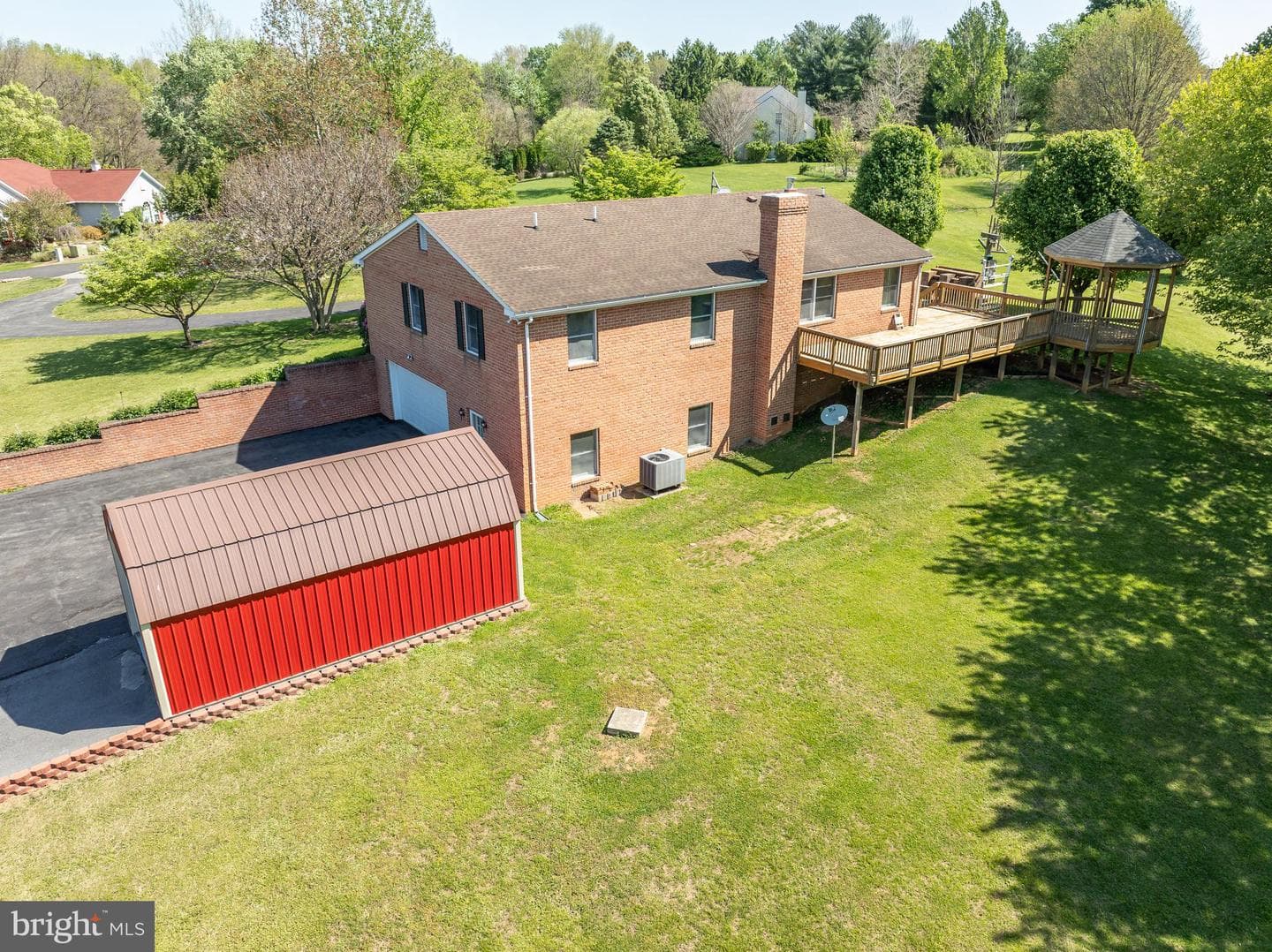 63 Brentwood Court photo 68