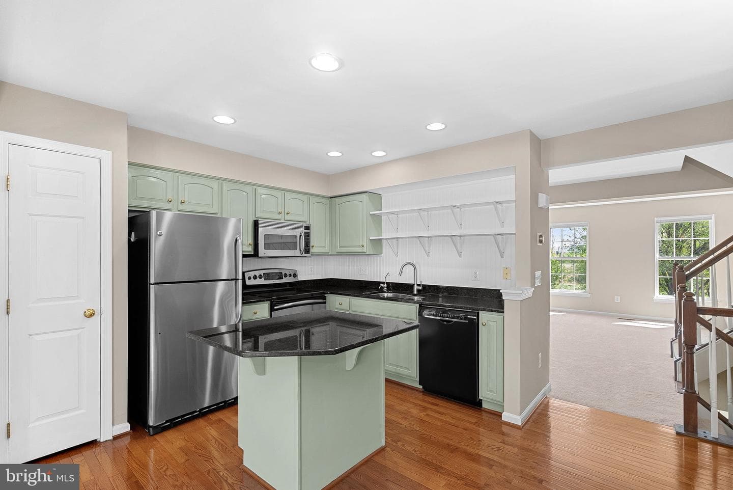 1339 Mare Street photo 5