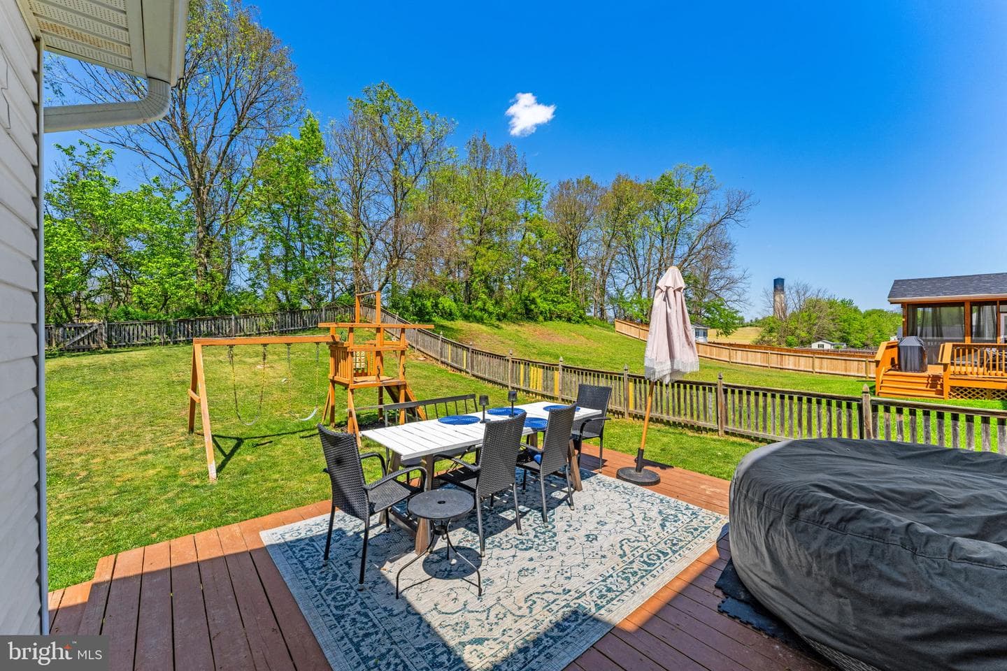 195 Hughs Road photo 5