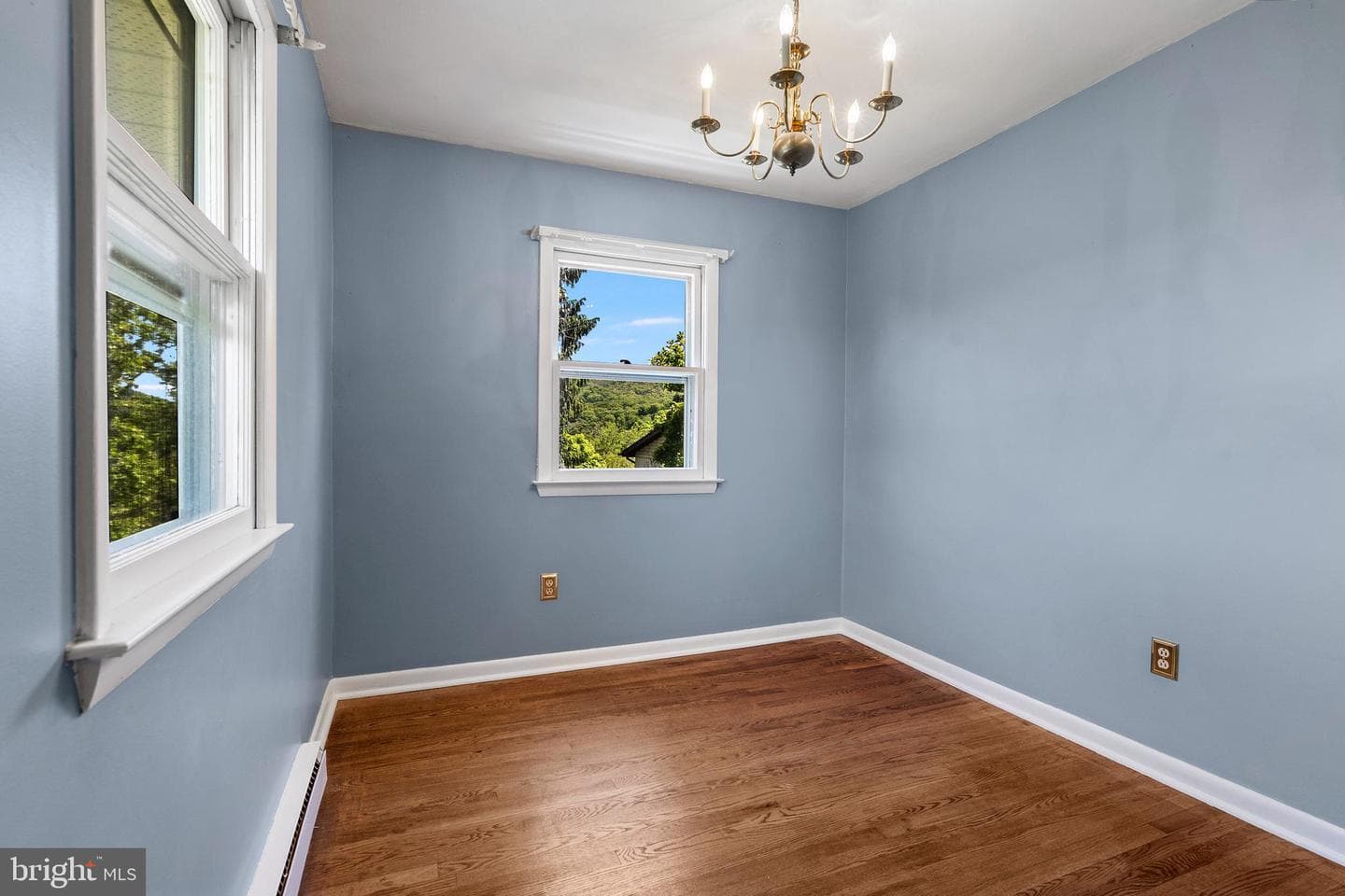 355 Pointfield Drive photo 24