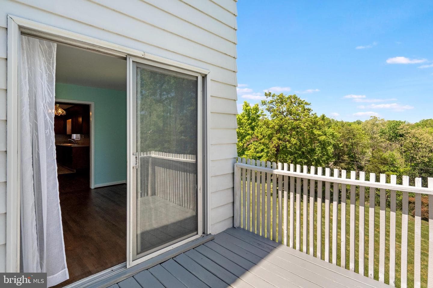 355 Pointfield Drive photo 9