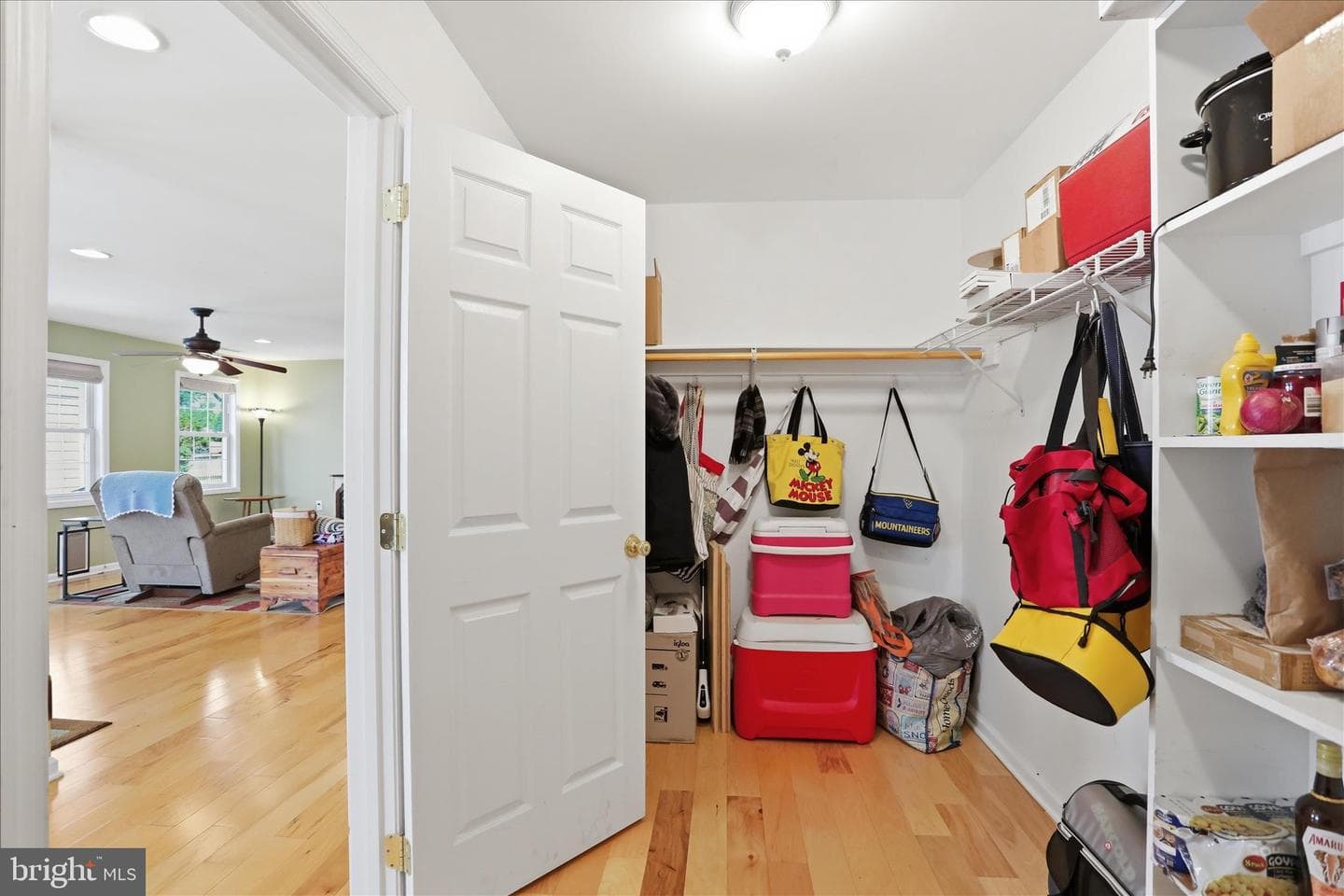 297 Euclid Avenue photo 14
