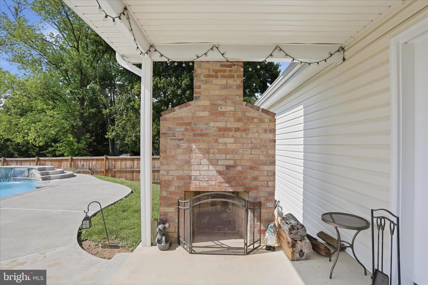 297 Euclid Avenue photo 59