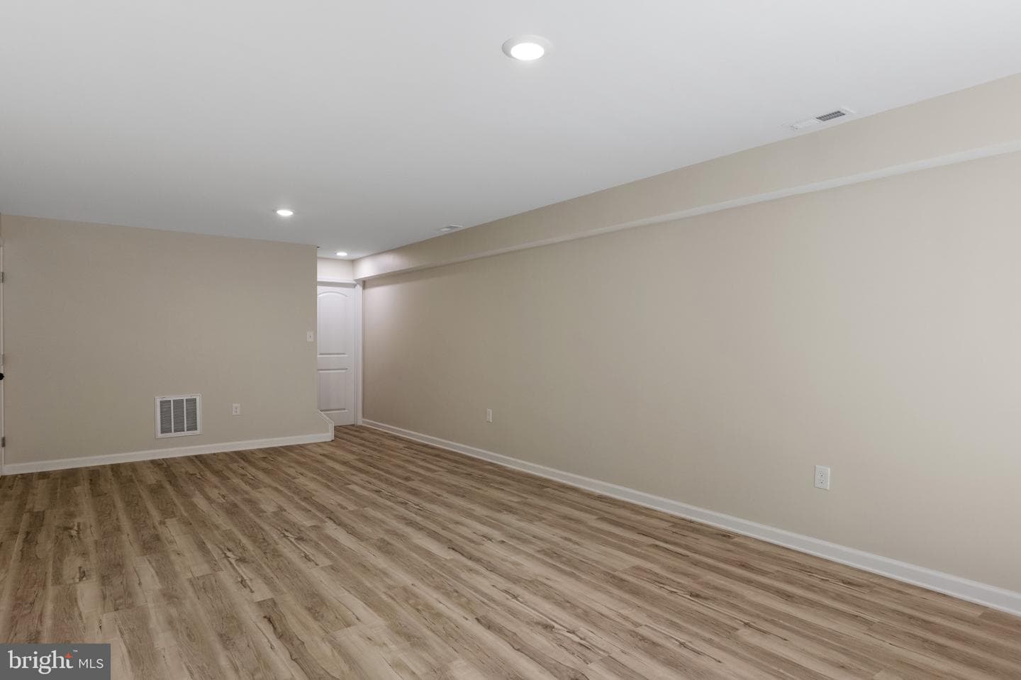 358 Dawn Lane photo 16