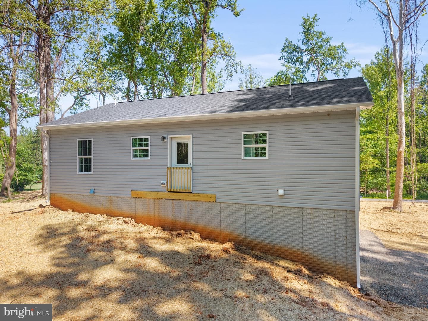 358 Dawn Lane photo 24