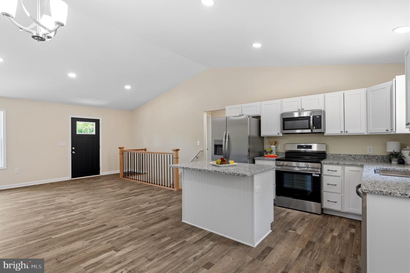 292 Dawn Lane photo 4