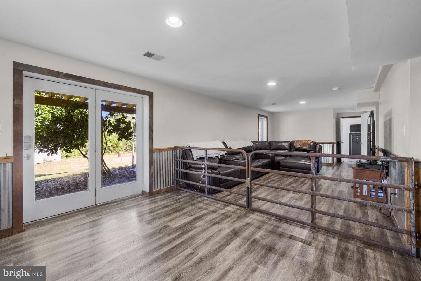 365 Shadowhawk Lane photo 33
