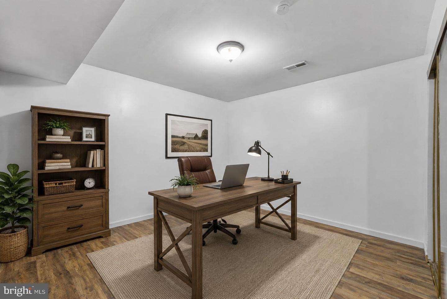 365 Shadowhawk Lane photo 9