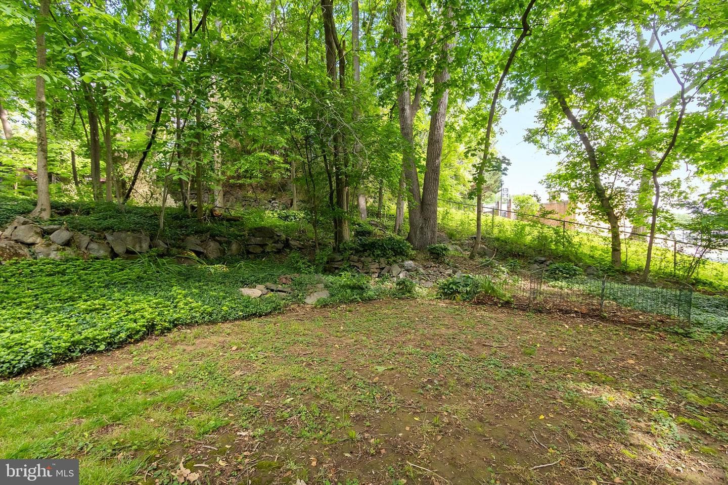 205 W High Street photo 37