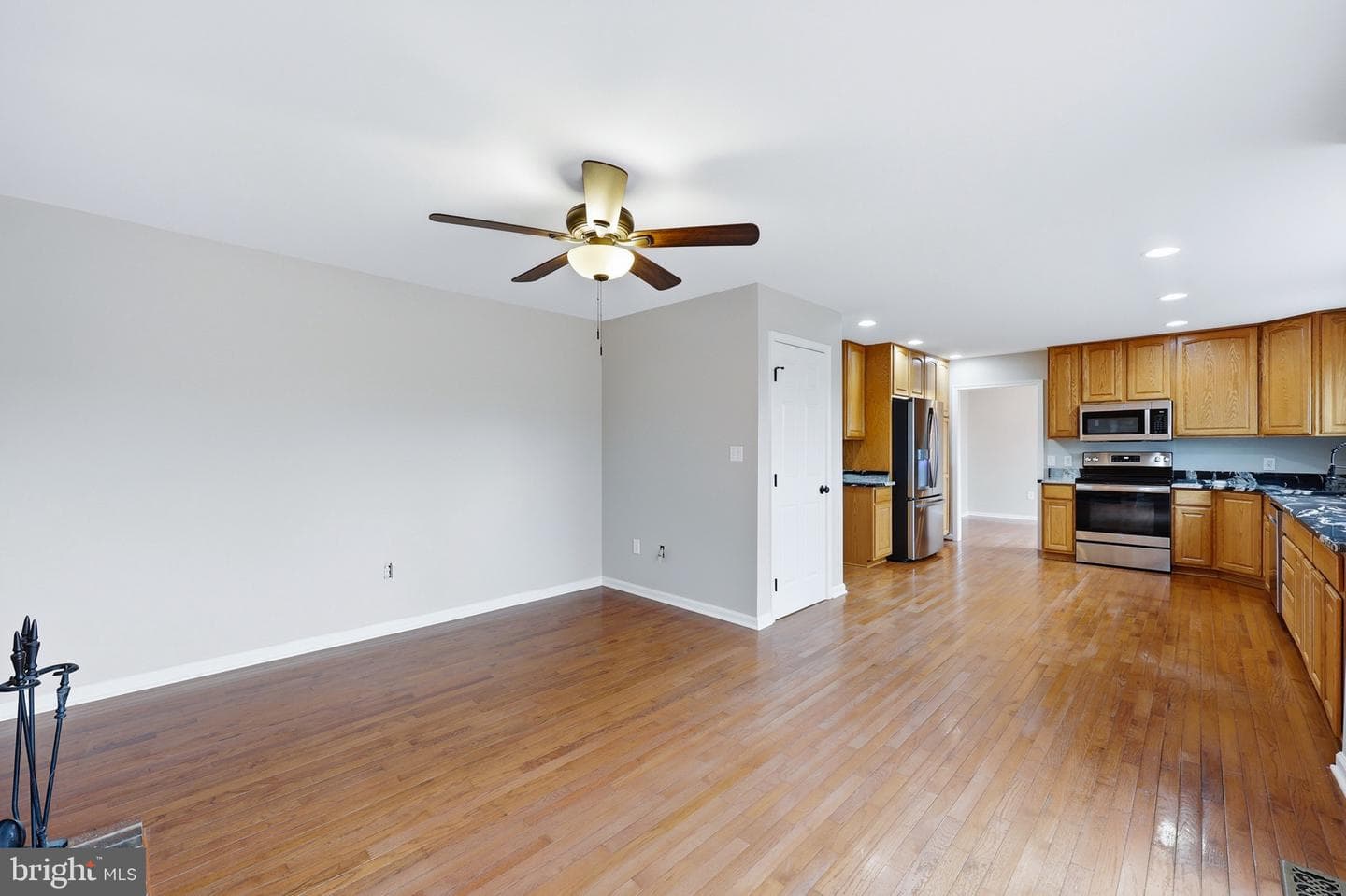 21 Stephen Court photo 16