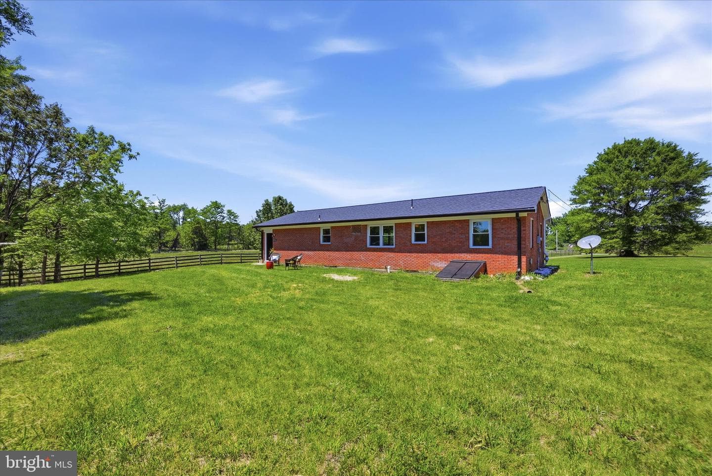 1381 Leetown Road photo 12