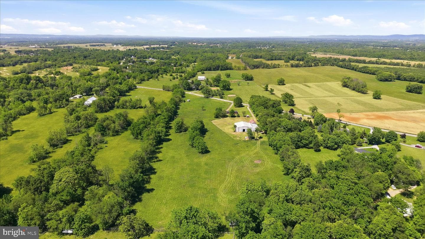 1381 Leetown Road photo 83