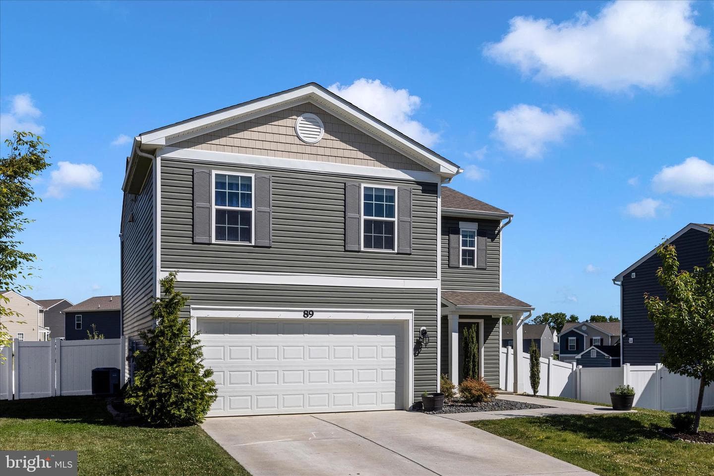 89 Gumspring Drive photo 2