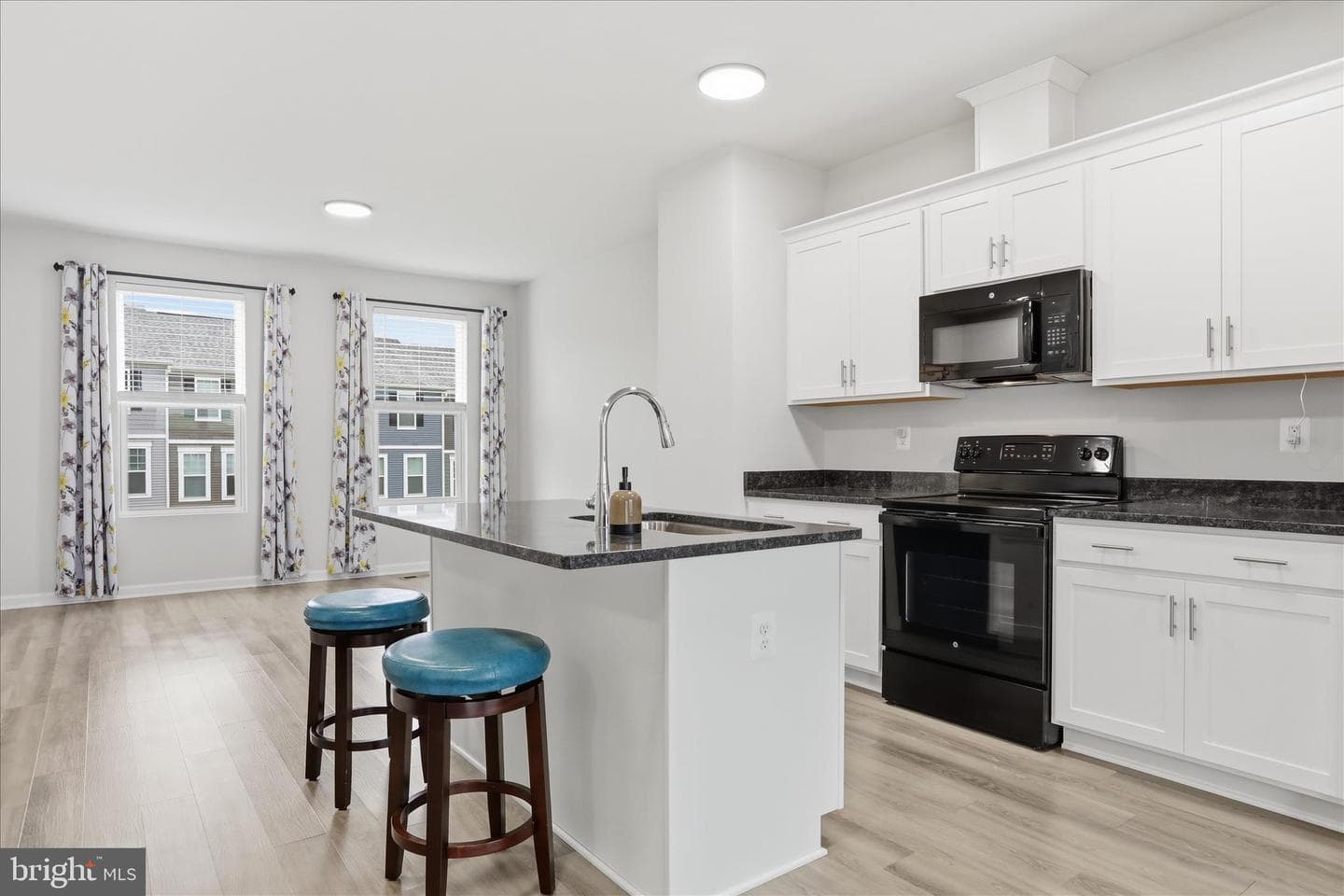 31 Capitol Mews photo 11