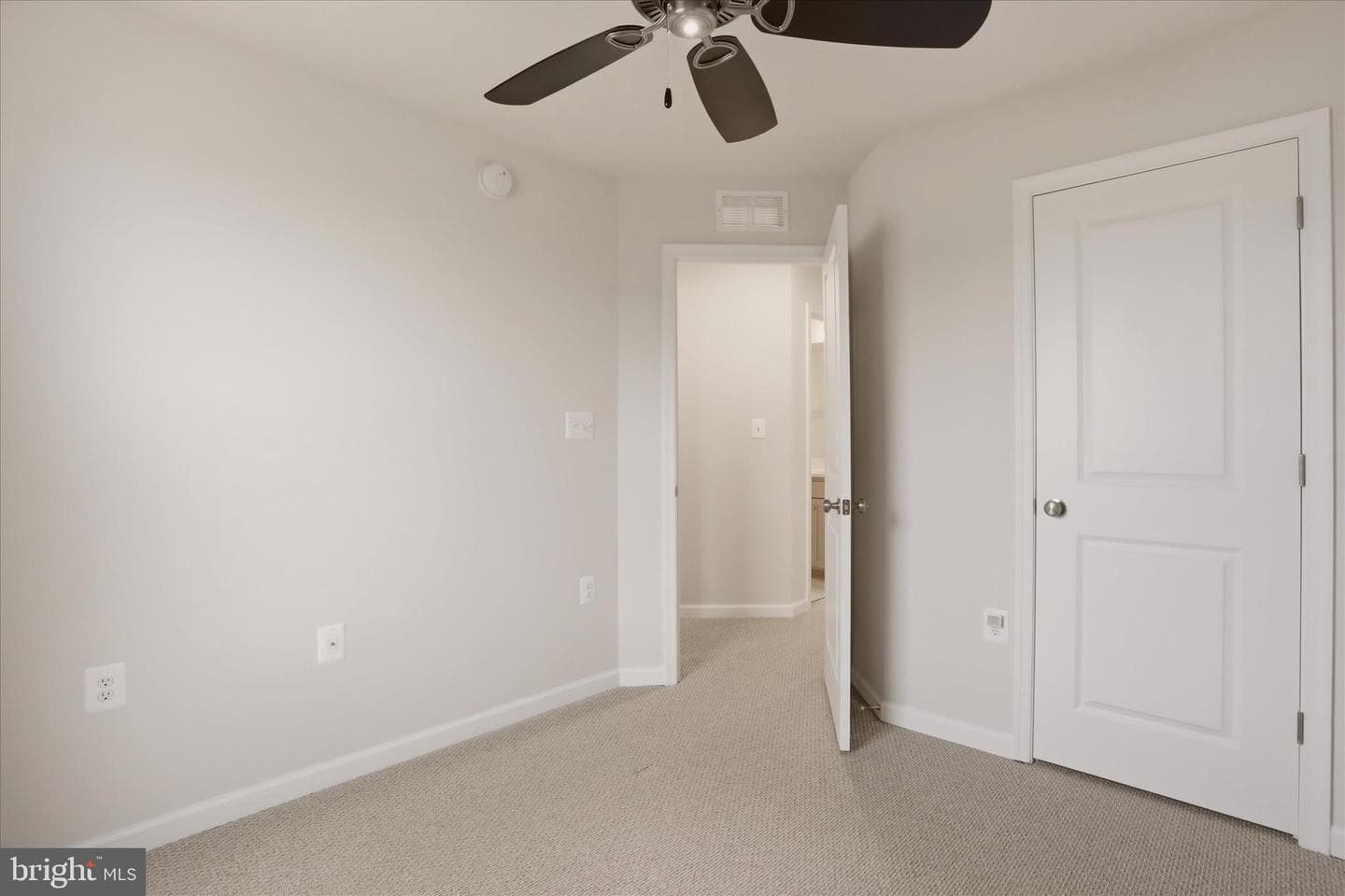 31 Capitol Mews photo 18