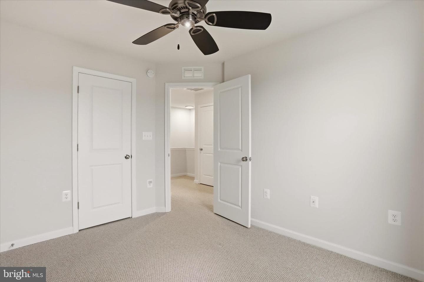31 Capitol Mews photo 20