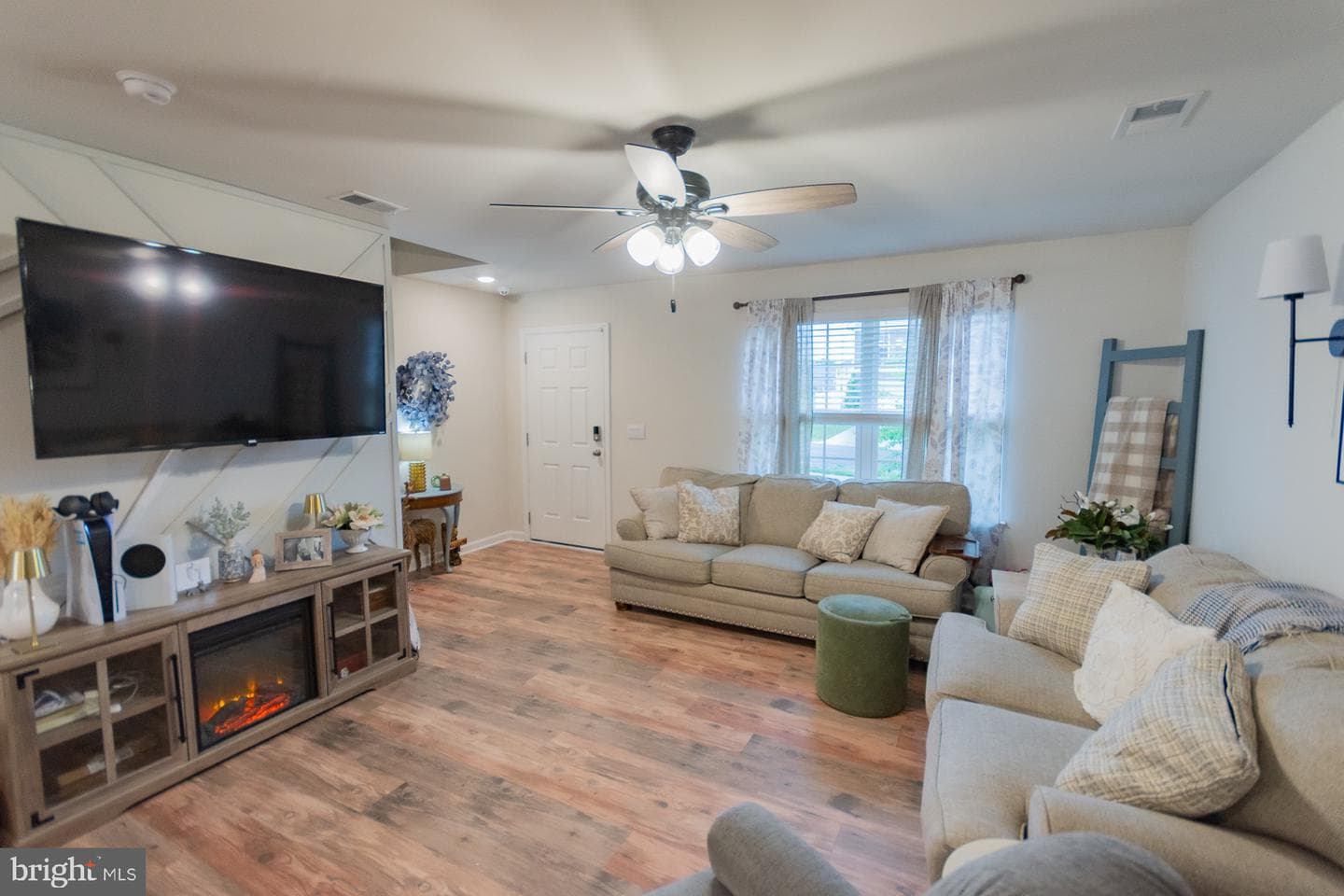 88 Gumspring Dr photo 4