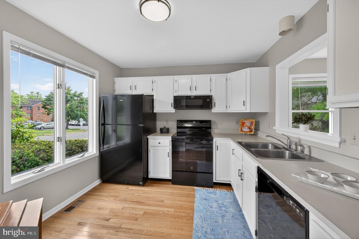 122 Hensel Drive photo 4