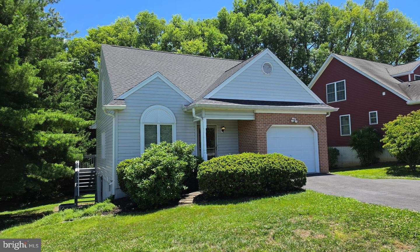 122 Hensel Drive photo 40