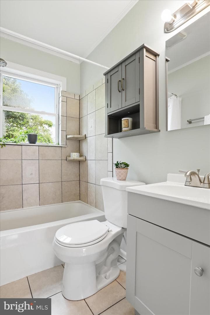 35 Paul Courtney Dr photo 18