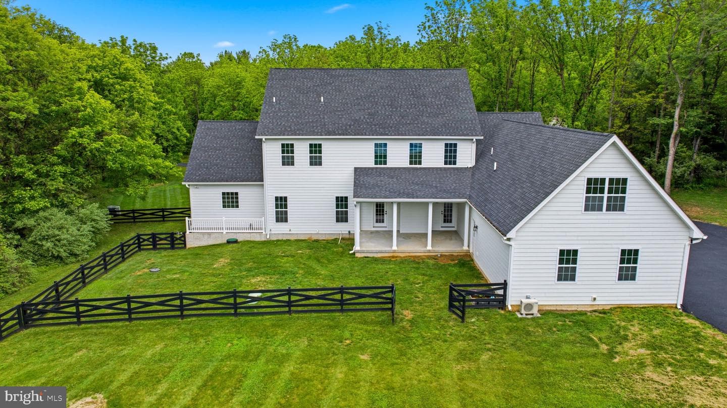 12860 Leetown Road photo 120