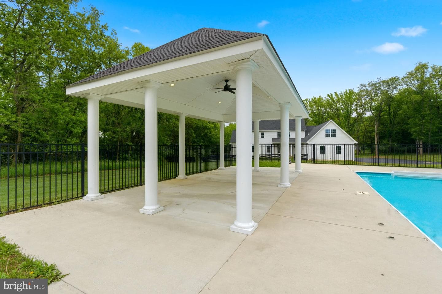 12860 Leetown Road photo 132